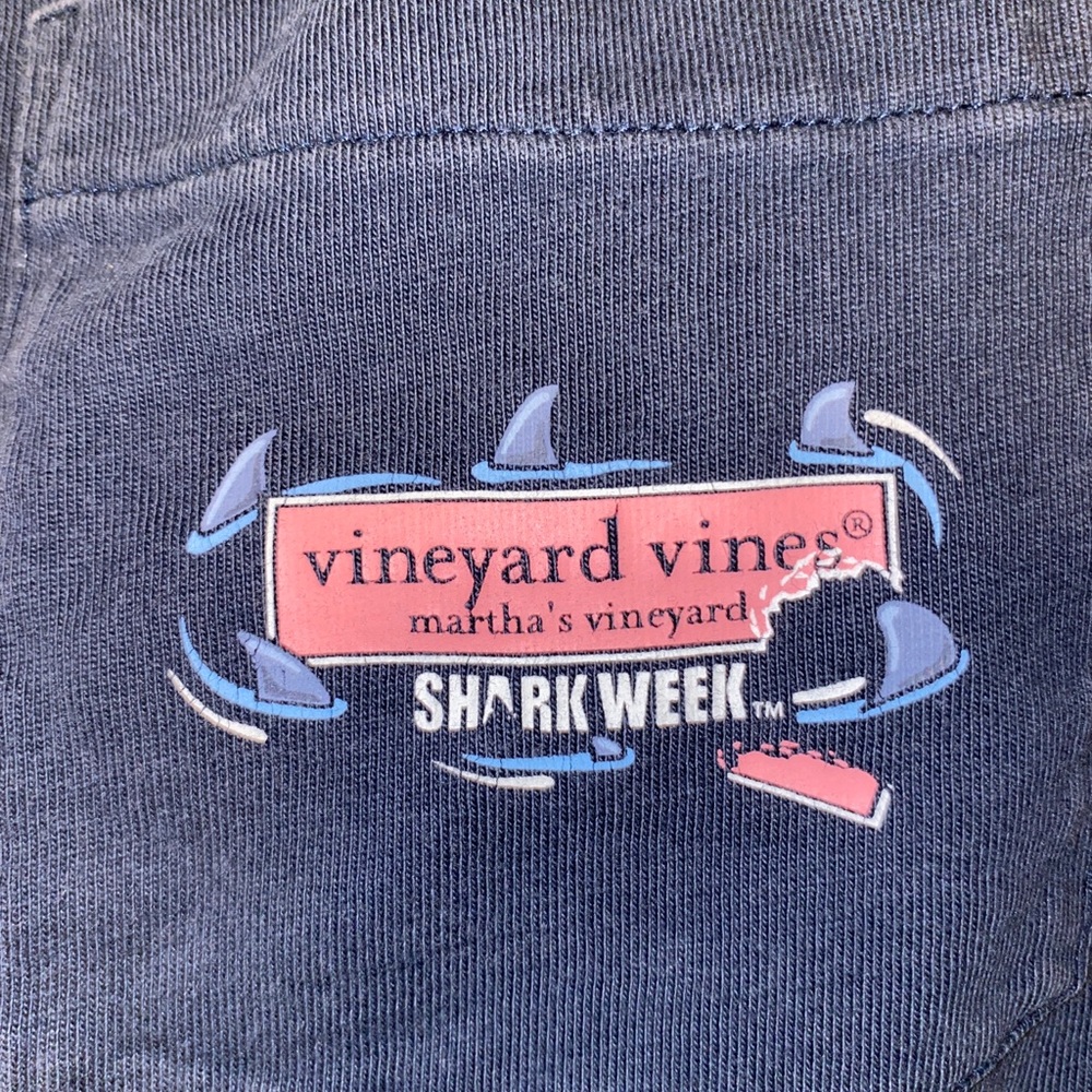 Vineyard Vines Limited Edition t-shirt